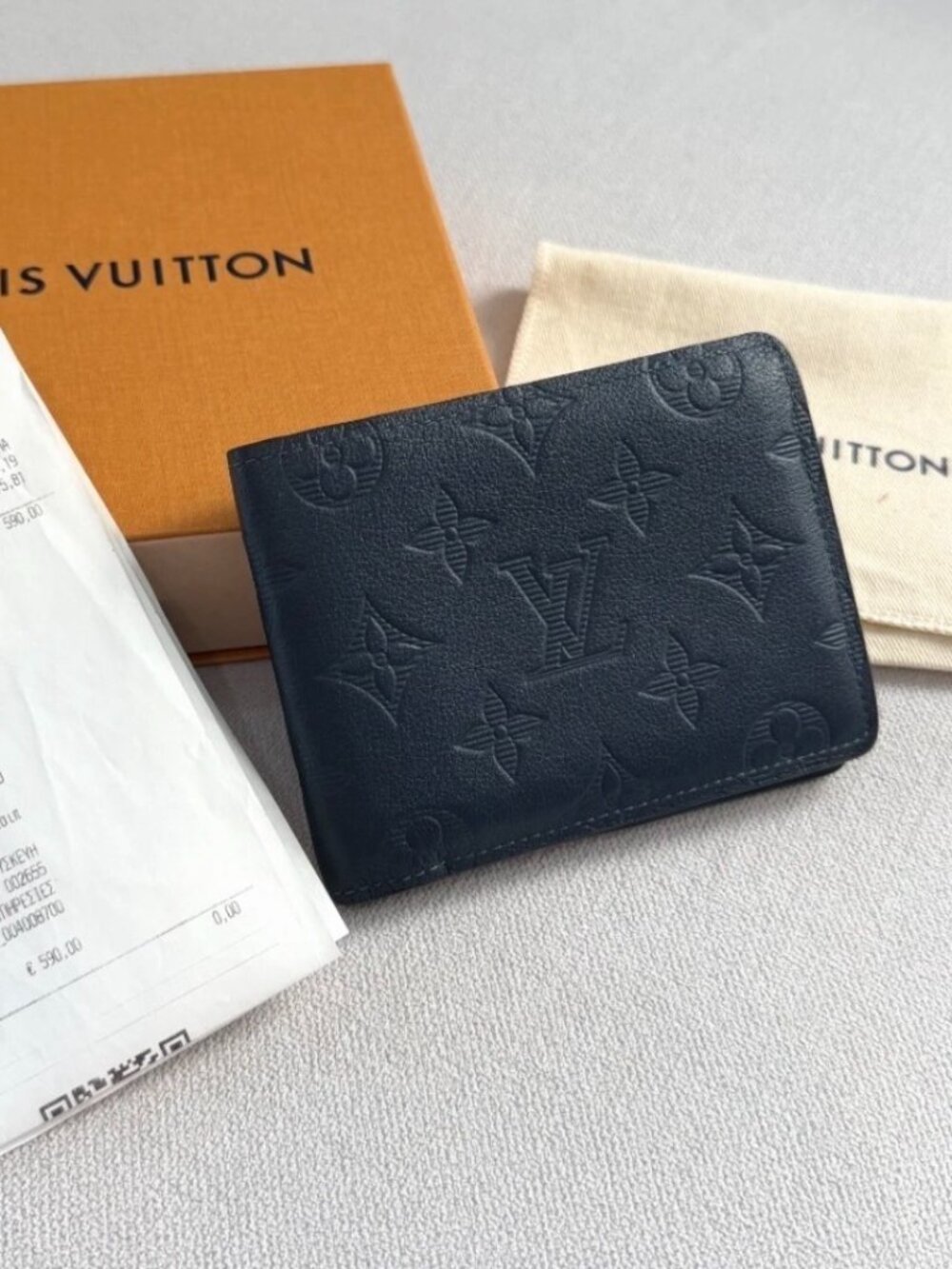 Louis Vuitton Men's Wallet